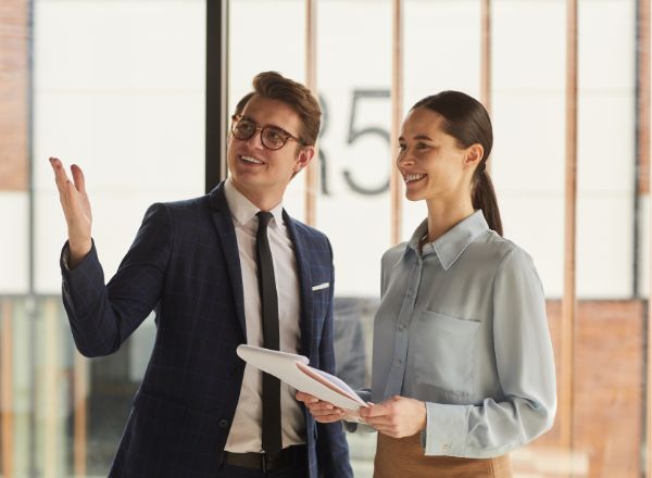 Suivez une formation en anglais pour améliorer vos compétences de commercial à l'international. à Nevers